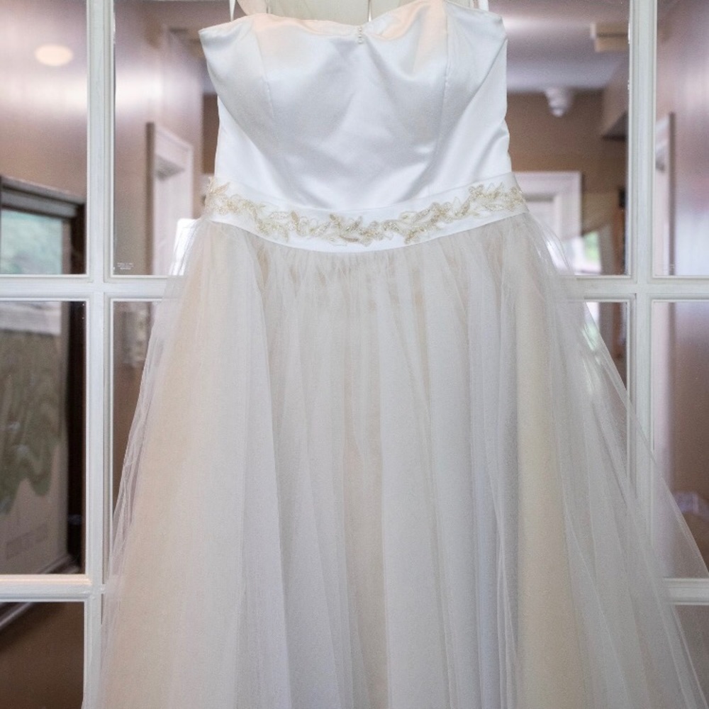 Short Tea Length Cute Wedding Dress - Picture 4 of 6